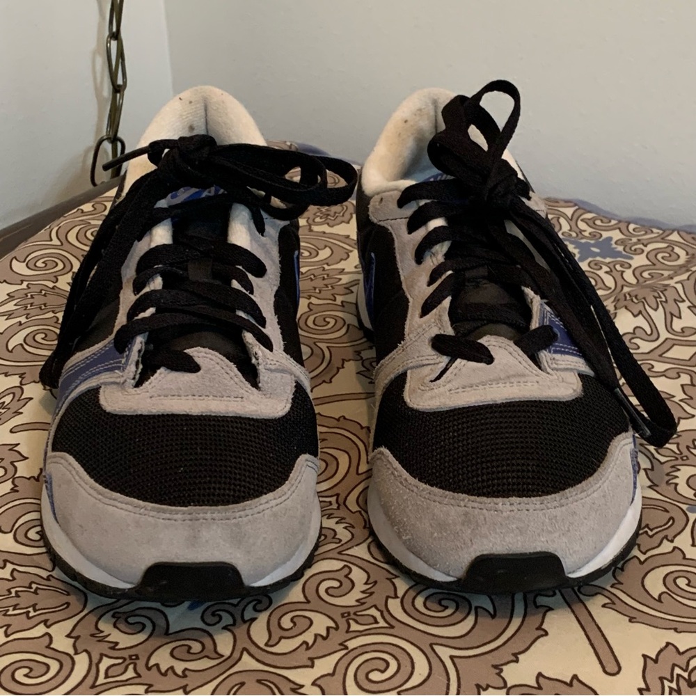 Nike Air Vengeance Sneakers Women’s 9.5 / Men’s 8 - Picture 5 of 11